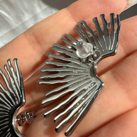 Anthropologe star new Silver Winged Earrings - Picture 9 of 10